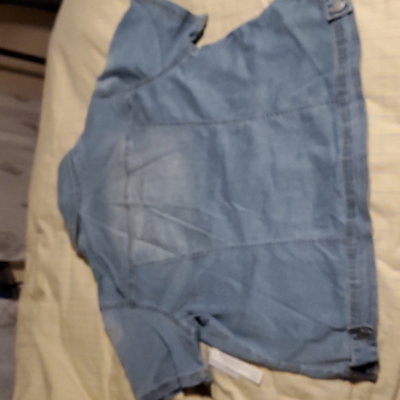 Light wash Denim Short Sleeve Jacket - Picture 9 of 14